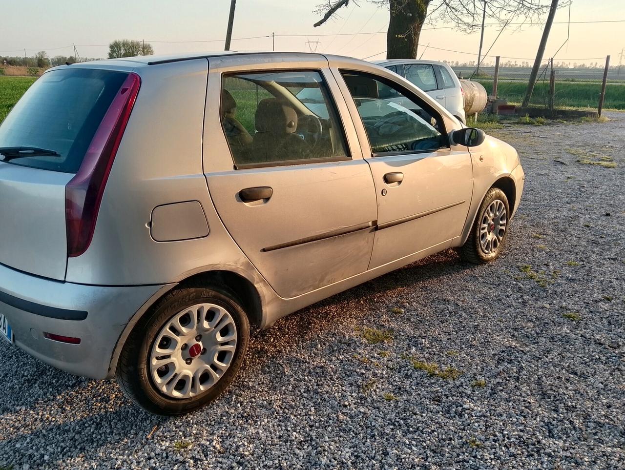 Fiat Punto 1.2 cc benzina 148.000 km unico proprietario perfetta