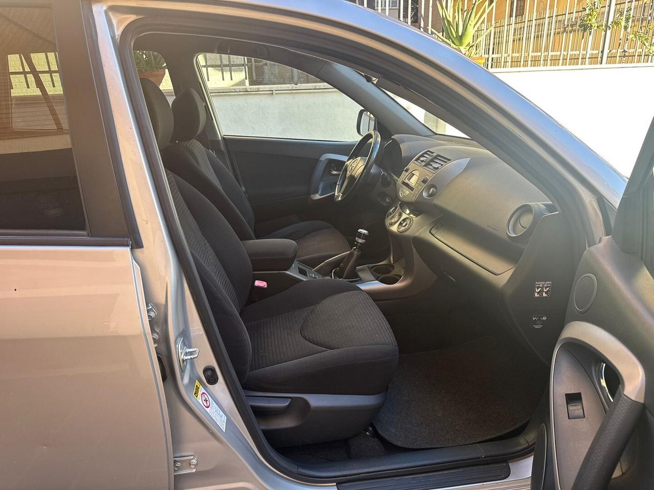 TOYOTA RAV4 Crossover 2.2 D-4D 136CV Sol