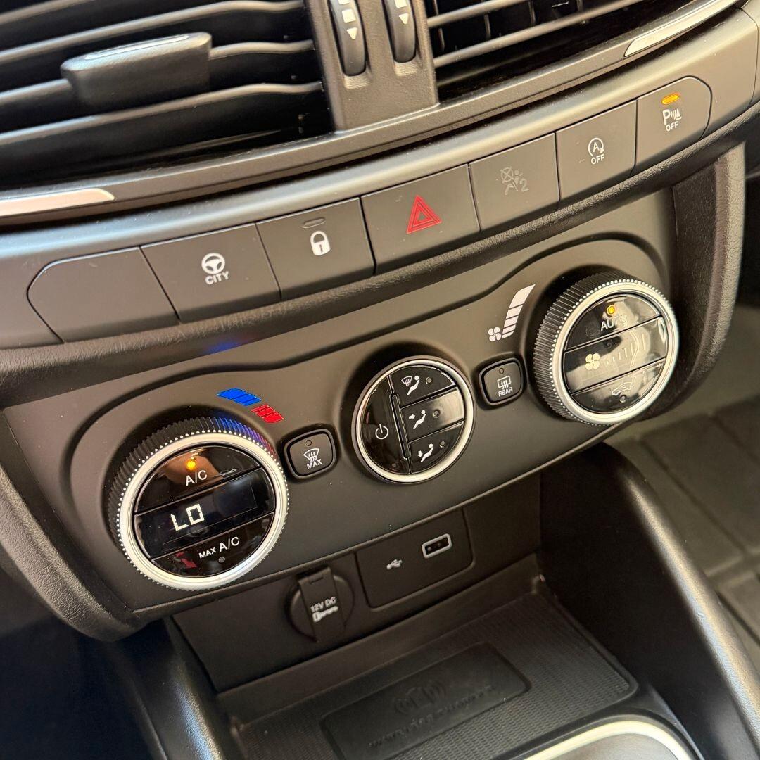 Fiat Tipo 1.6 Mjt Cross **PER POCHI GIORNI**