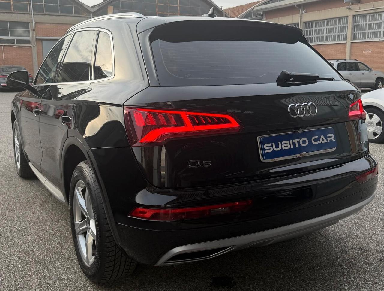 Audi Q5 40 TDI quattro S tronic Sport Virtual Cockpit, Fari Full Led e pacchetto luci ambiente multicolor