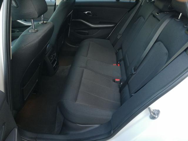 BMW 318 d 48V Touring Business Advantage