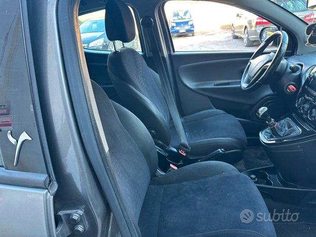 Lancia y 13 multijet