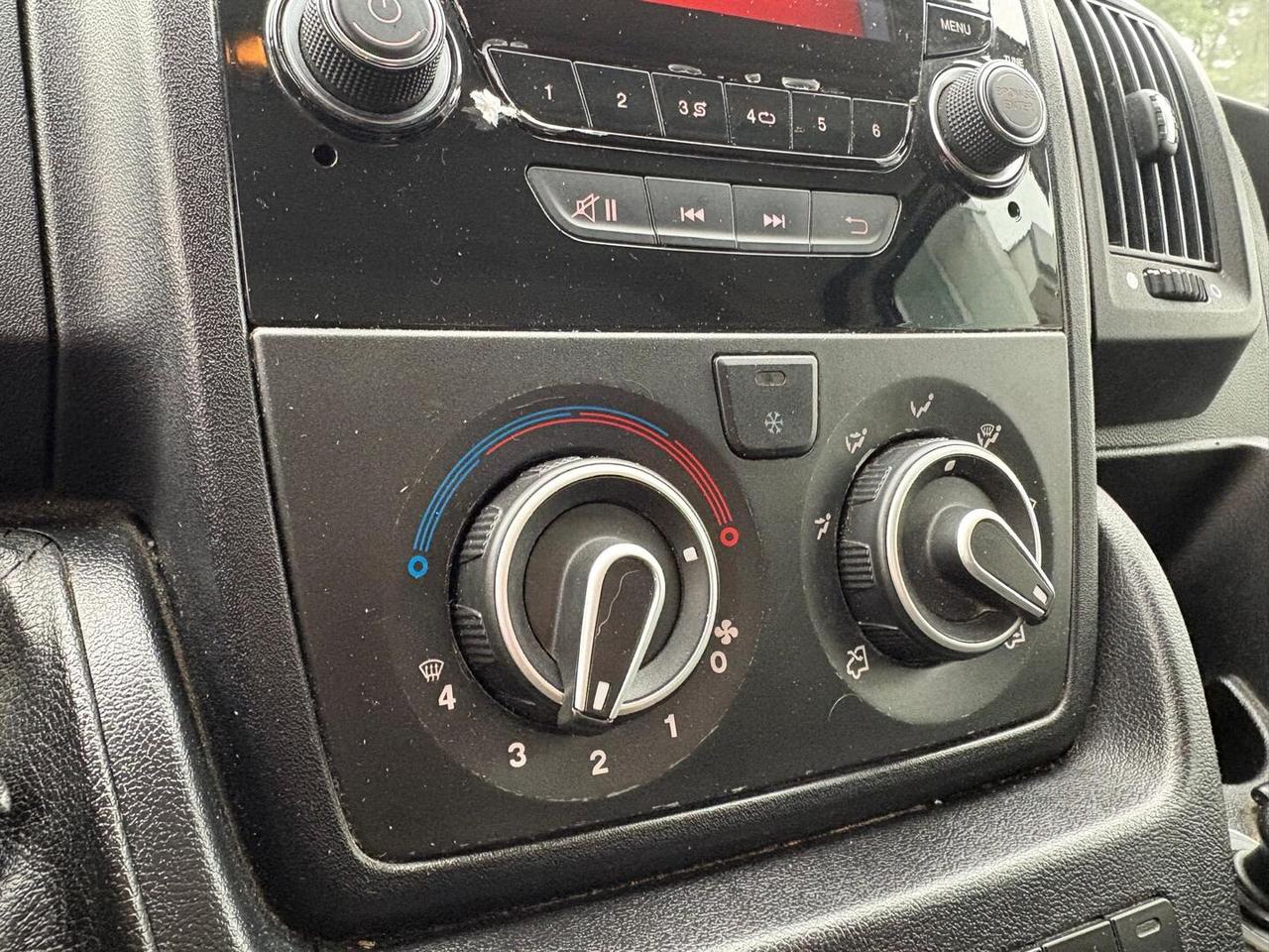 Peugeot Boxer 330 2.2 bluehdi 140cv S&S L1H1