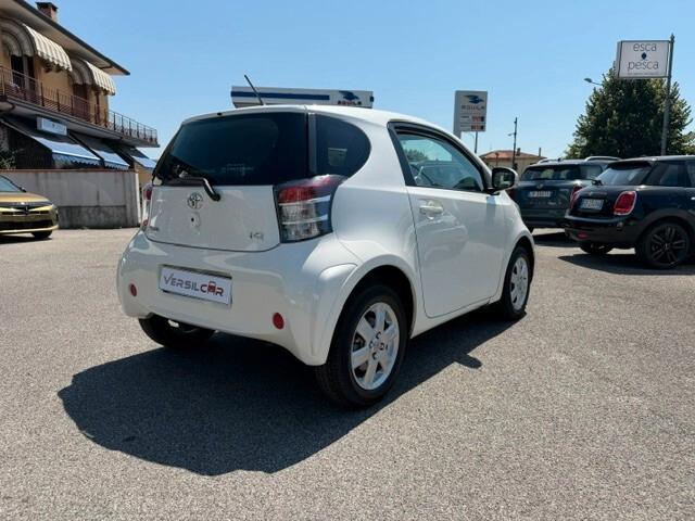 Toyota iQ 1.0 Multidrive