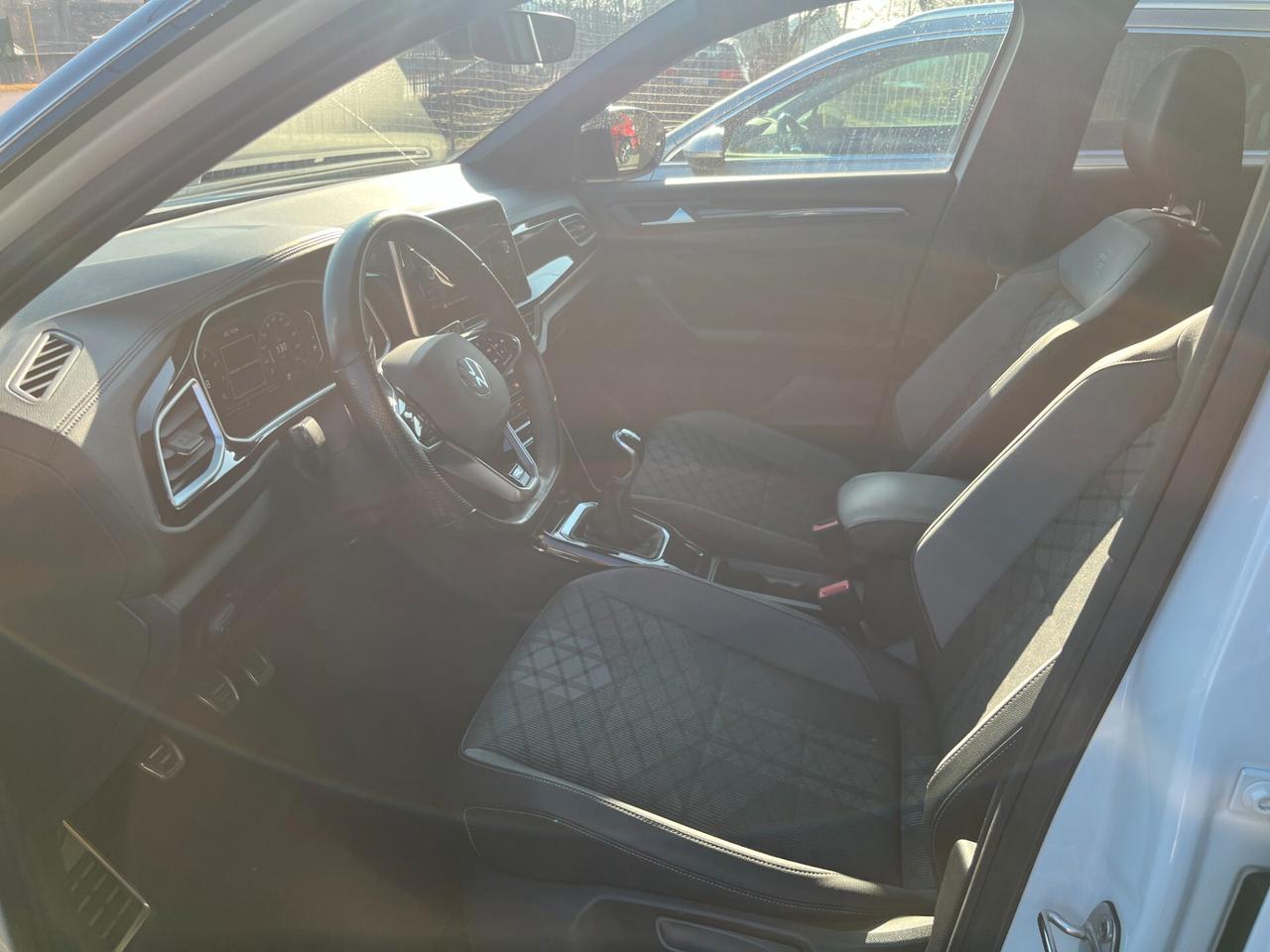 Volkswagen T-Roc 1.5 TSI ACT R-Line 10/2022 **KM 68198**