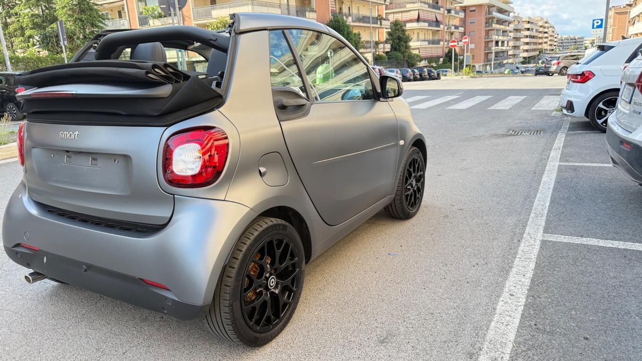 Smart ForTwo 90 0.9 T twinamic cabrio Prime LED NAVI KAMERA CERCHI 16 PACK SPORT