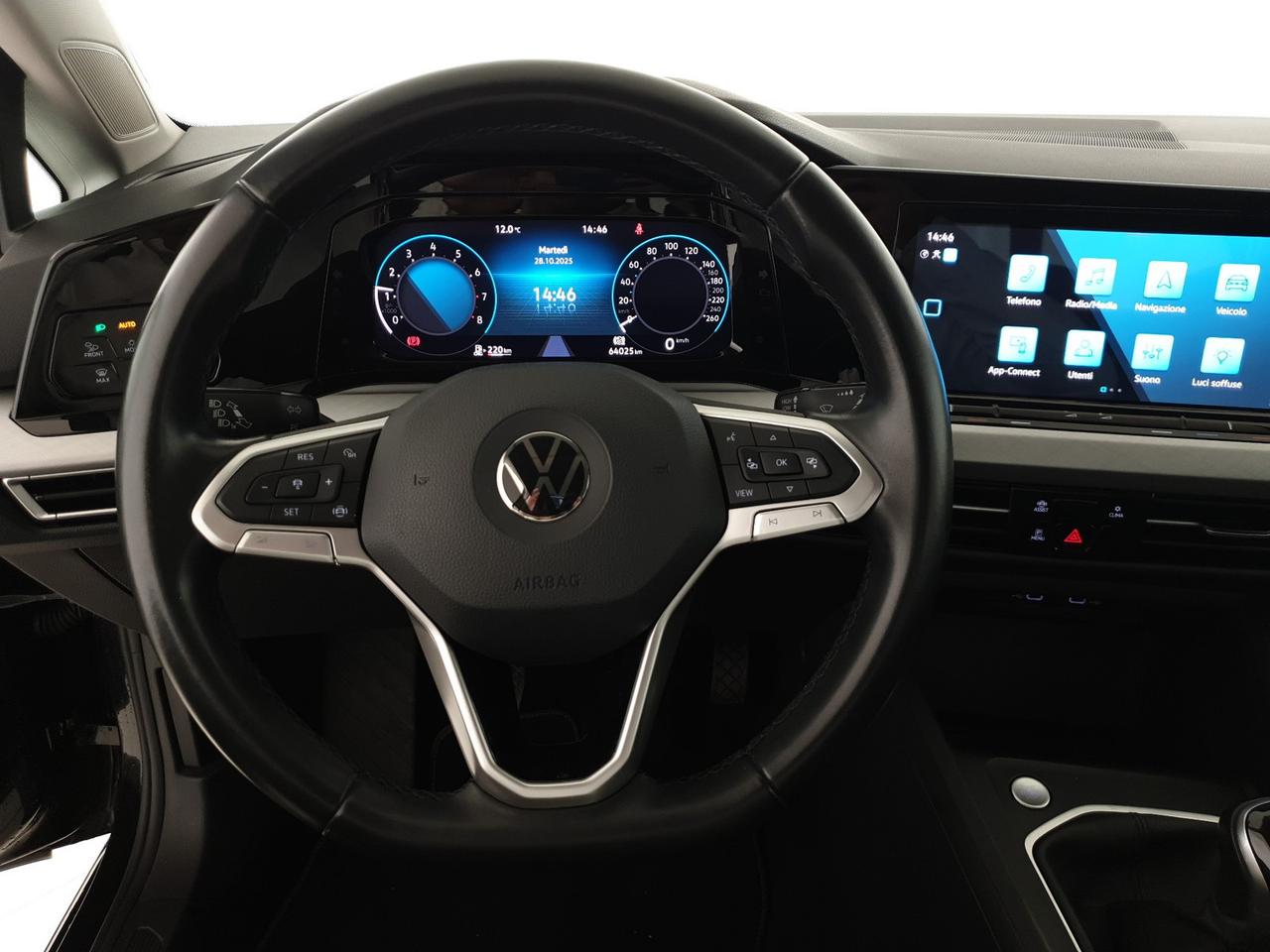 Volkswagen Golf 1.5 tgi life 130cv