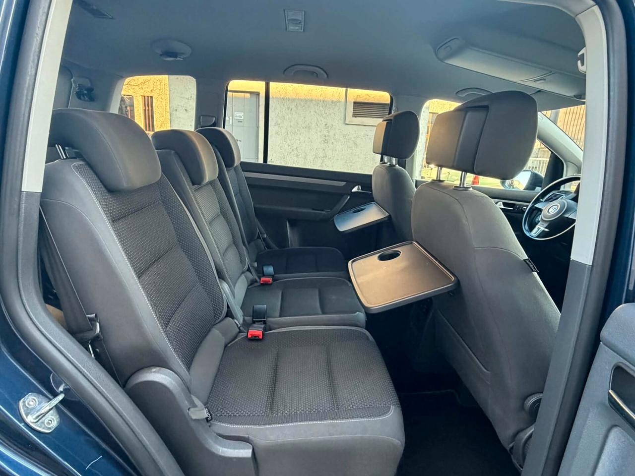 VW Touran 1.6 TDI DSG-7POSTI-U.Prop-GARANZIA-2014