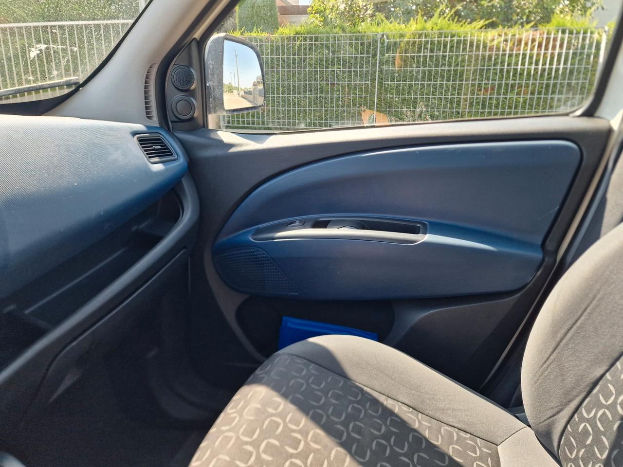 Fiat Doblo 1.6 MJT trasporto disabili - 2011