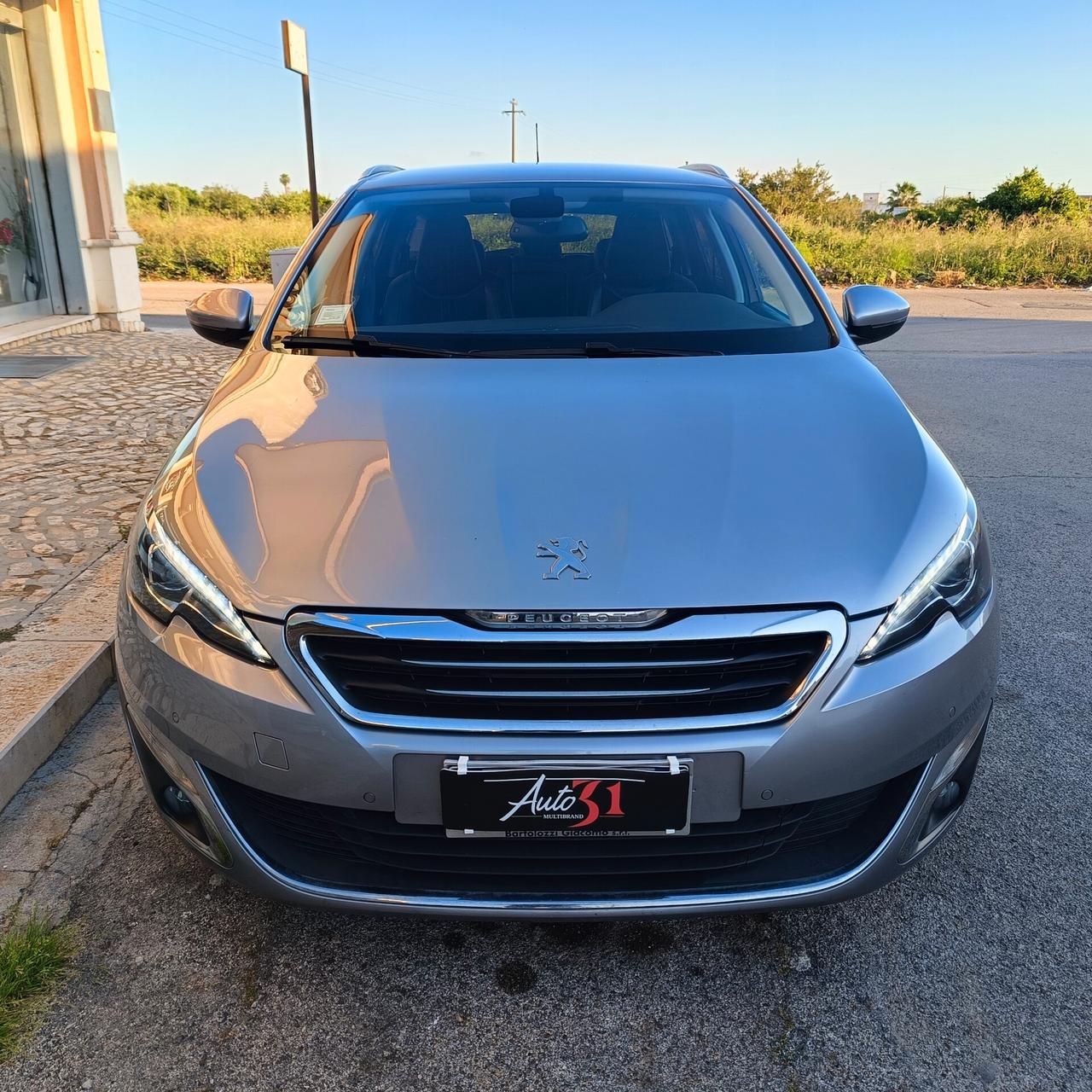 Peugeot 308 BlueHDi 120 S&S SW Allure