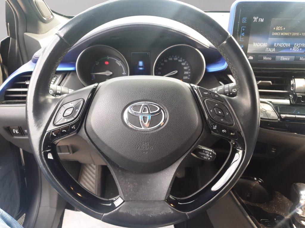 TOYOTA C-hr 1.8h style 2wd e-cvt del 2017