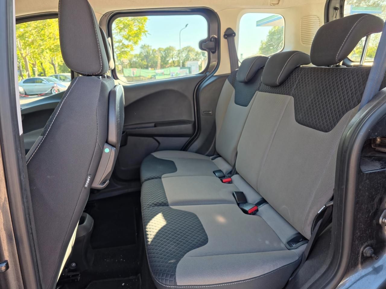 Ford Tourneo Courier 1.5 TDCI 75 CV Sport 2018-E6 Manuale NEO