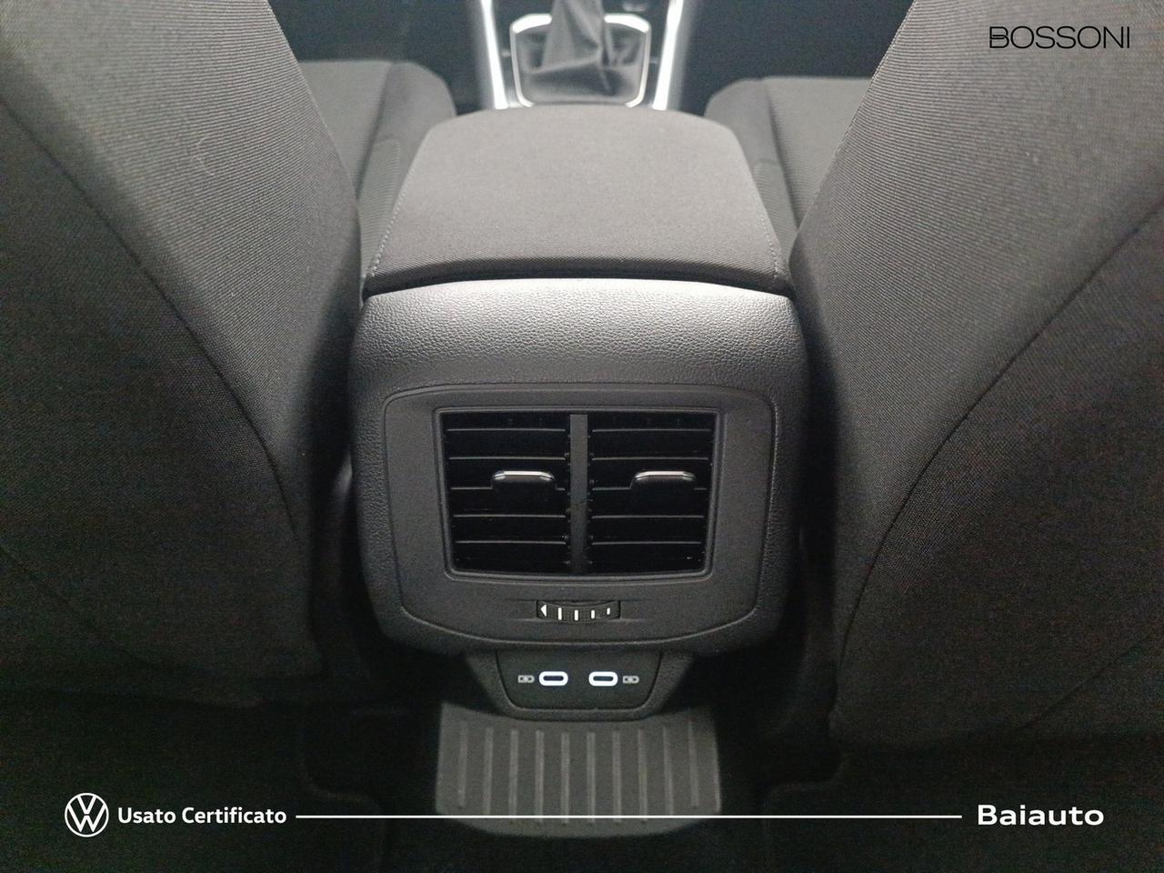 Volkswagen T-Roc 2.0 tdi scr 150cv life dsg