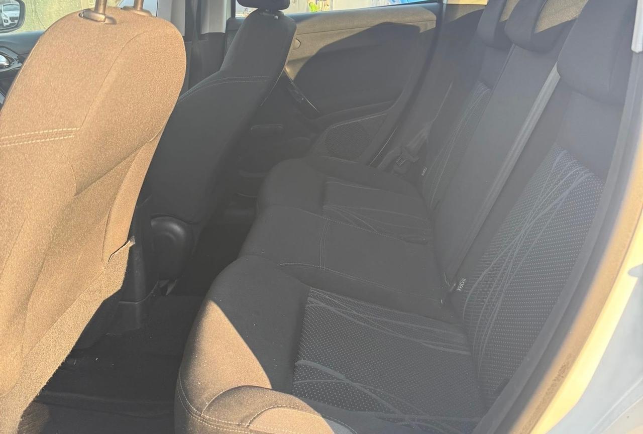 Peugeot 208 1.6 Diesel 12 Mesi di garanzia