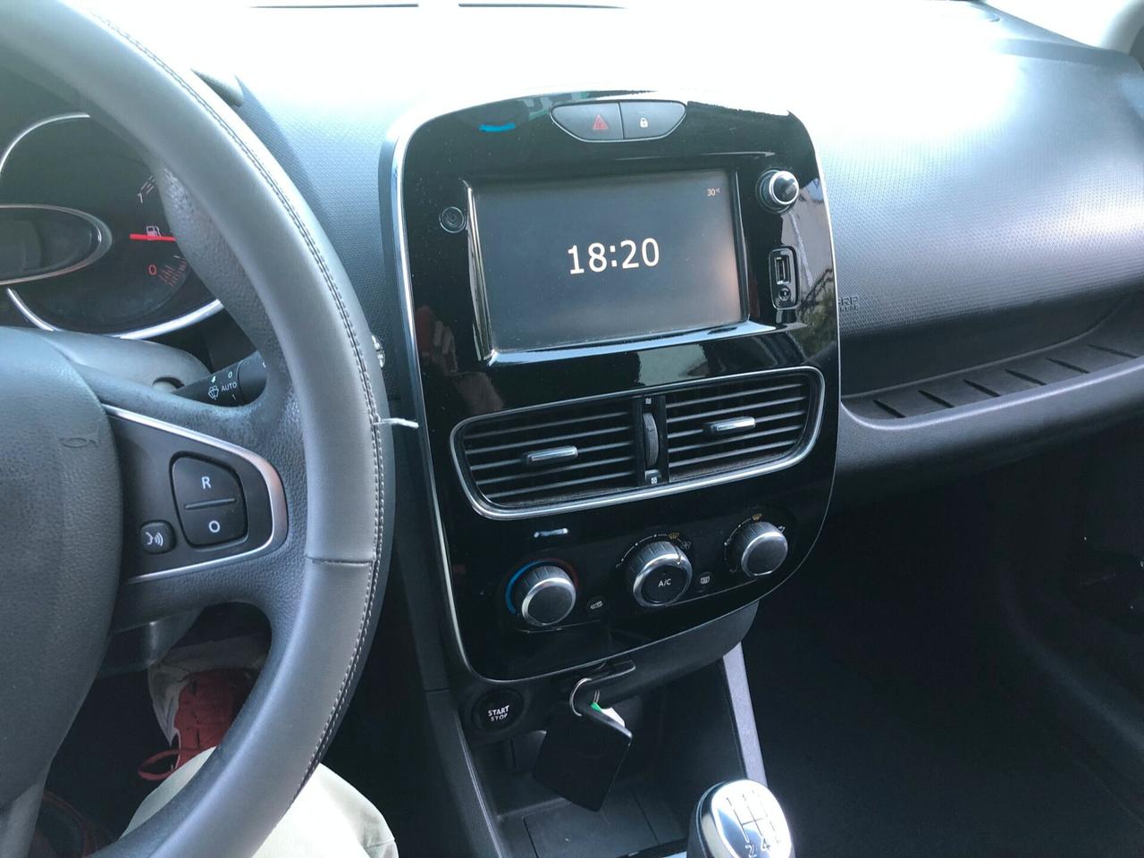 Renault Clio Sporter 1.2 75CV Intens B/GPL CON 3 ANNI DI GARANZIA MECCANICA