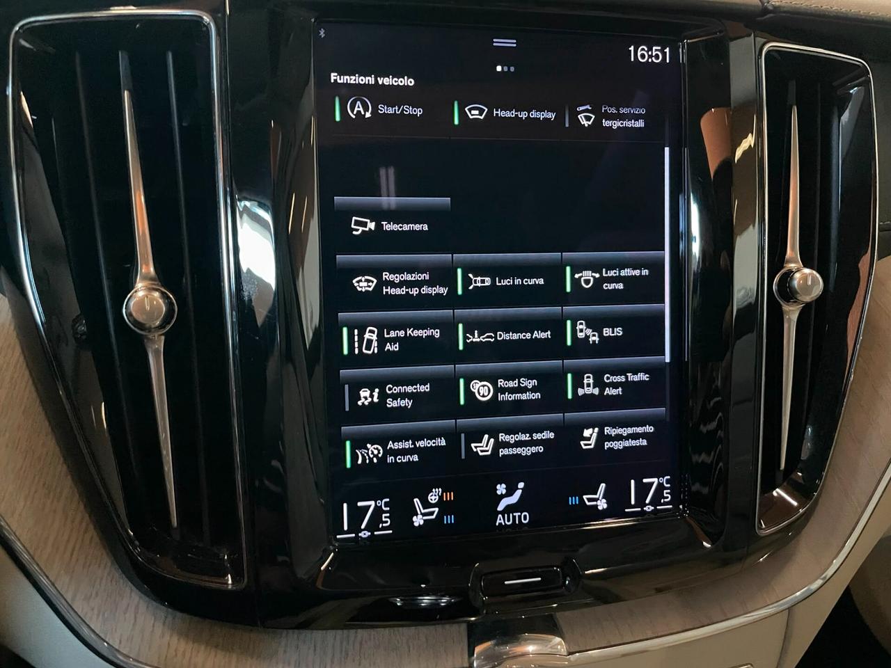 Volvo XC 60 XC60 B5 (d) AWD Geartronic Inscription