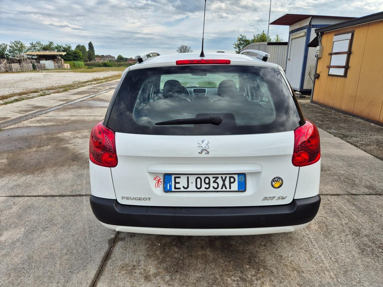 Peugeot 207 1.6 8V HDi 93CV SW Ciel Allure neopate