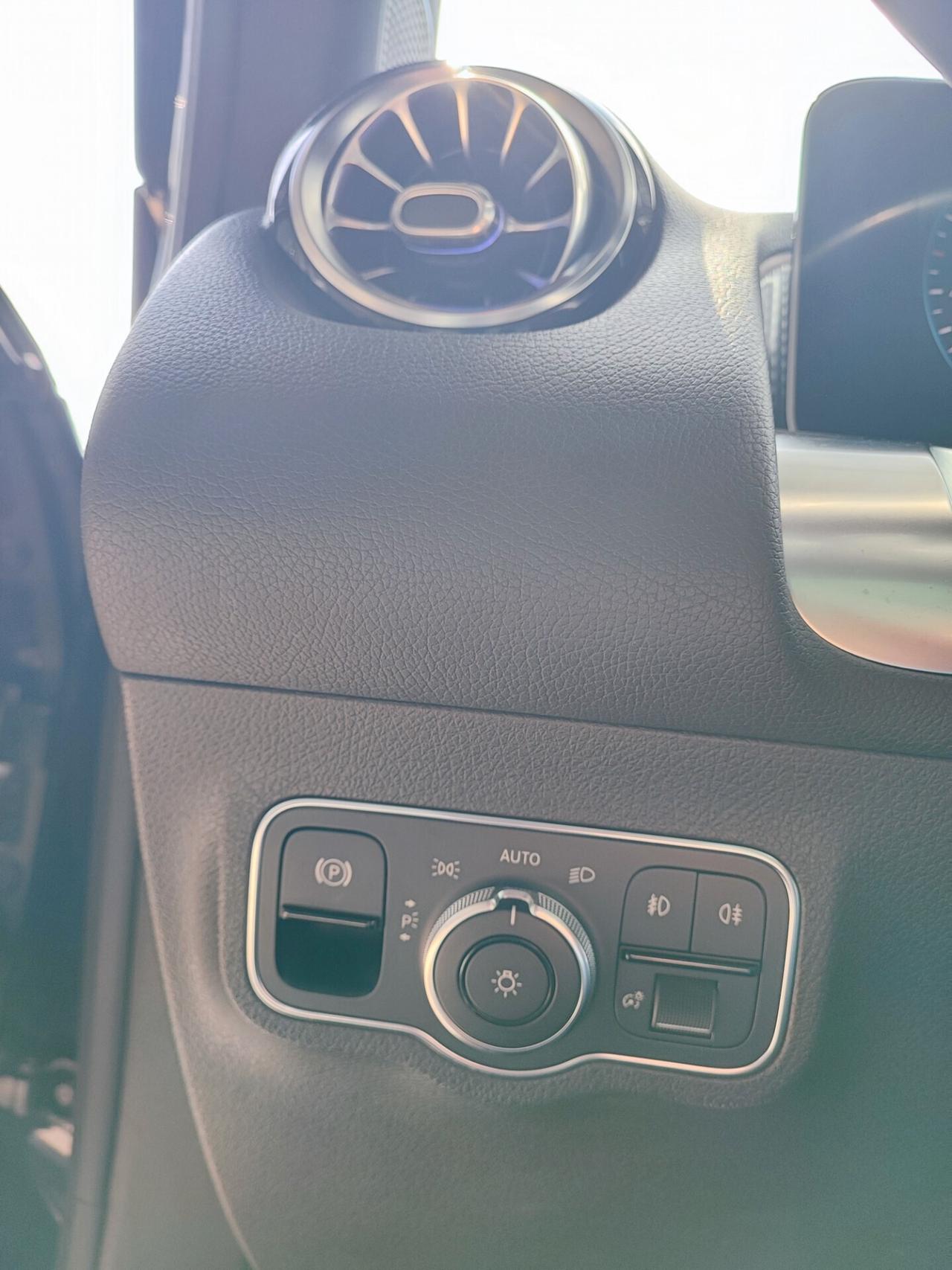 Mercedes-benz GLB 200 d Automatic Executive