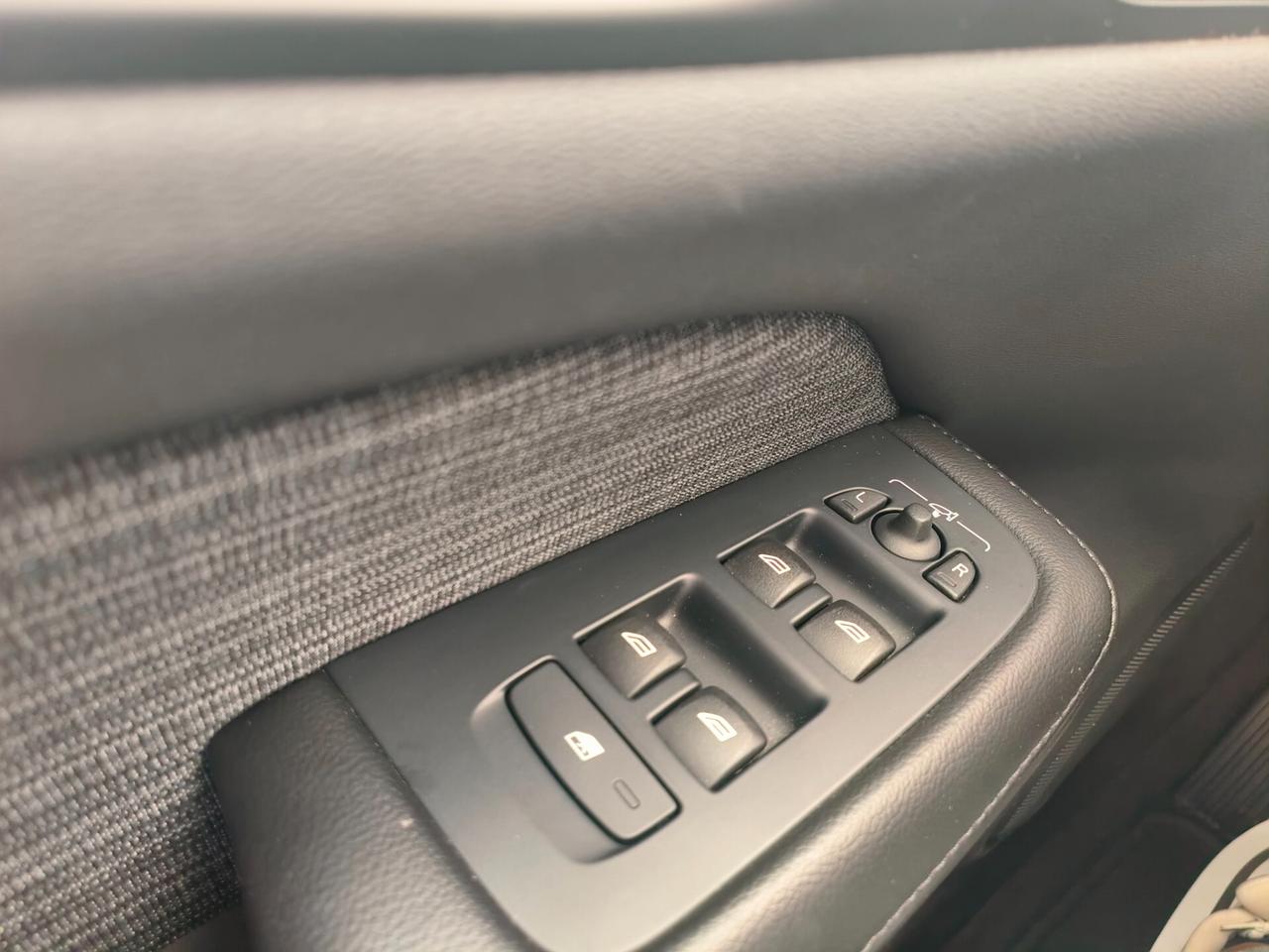 Volvo V60 B4 (d) Geartronic Momentum Business