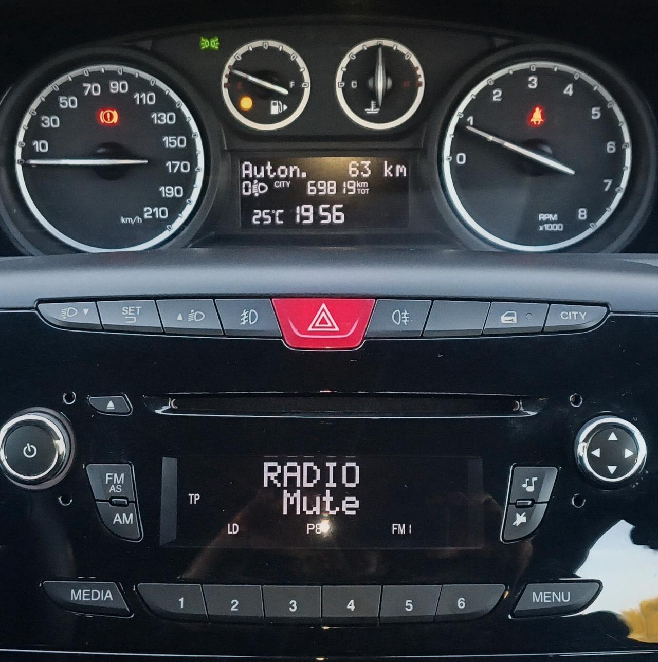 Lancia Ypsilon 1.2 8v 69 Cv Gold - UNIPROPRIETARIO -