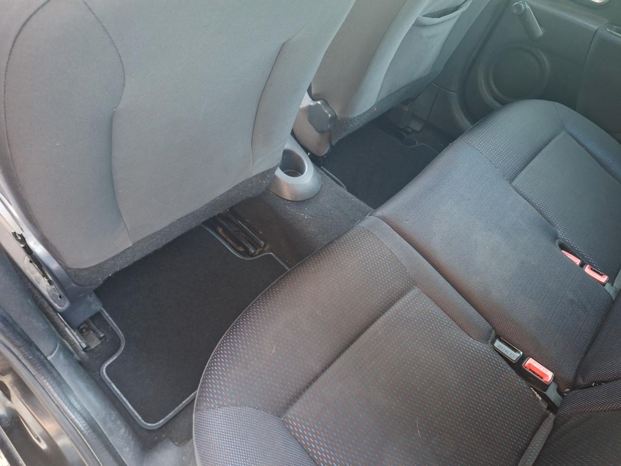 Renault Clio 1.2 16V 5 porte Confort NEOPATENTATI