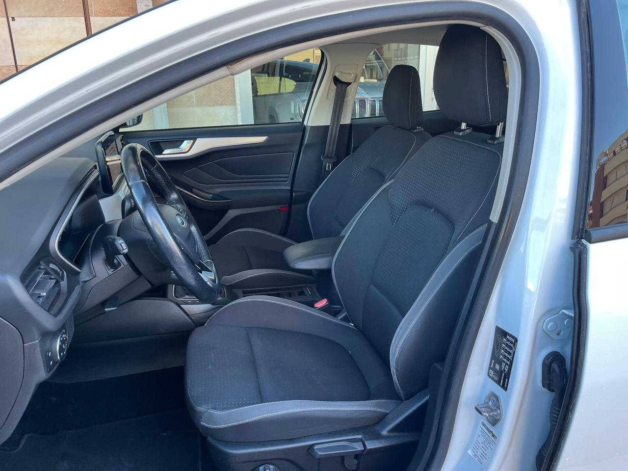 Ford Focus 1.5 Tdci 120 CV 5p. Business Berlina