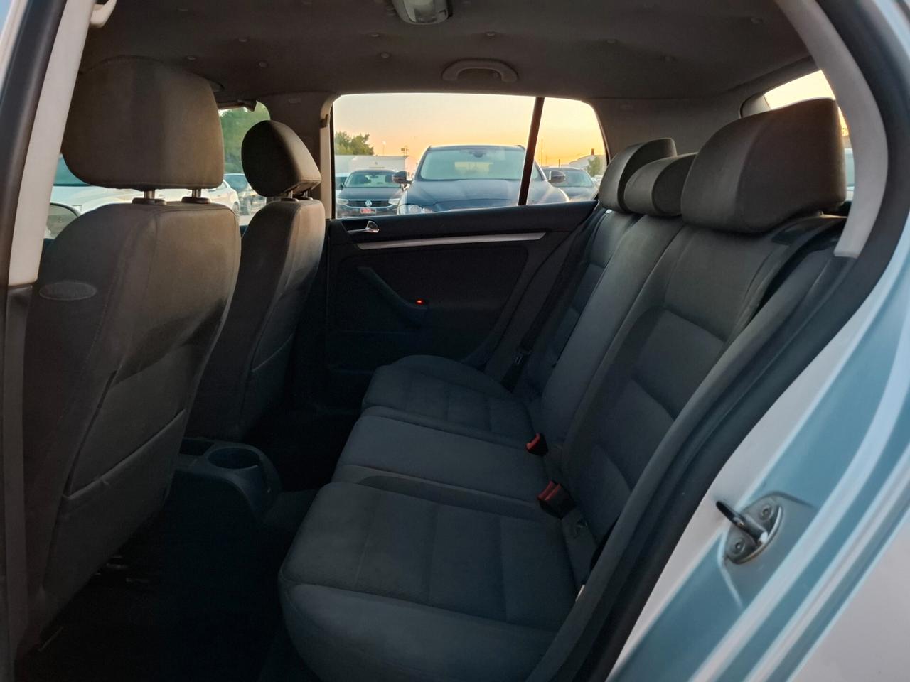 VW GOLF 5 -1.9TDI 105CV-5PORTE*CLIMA