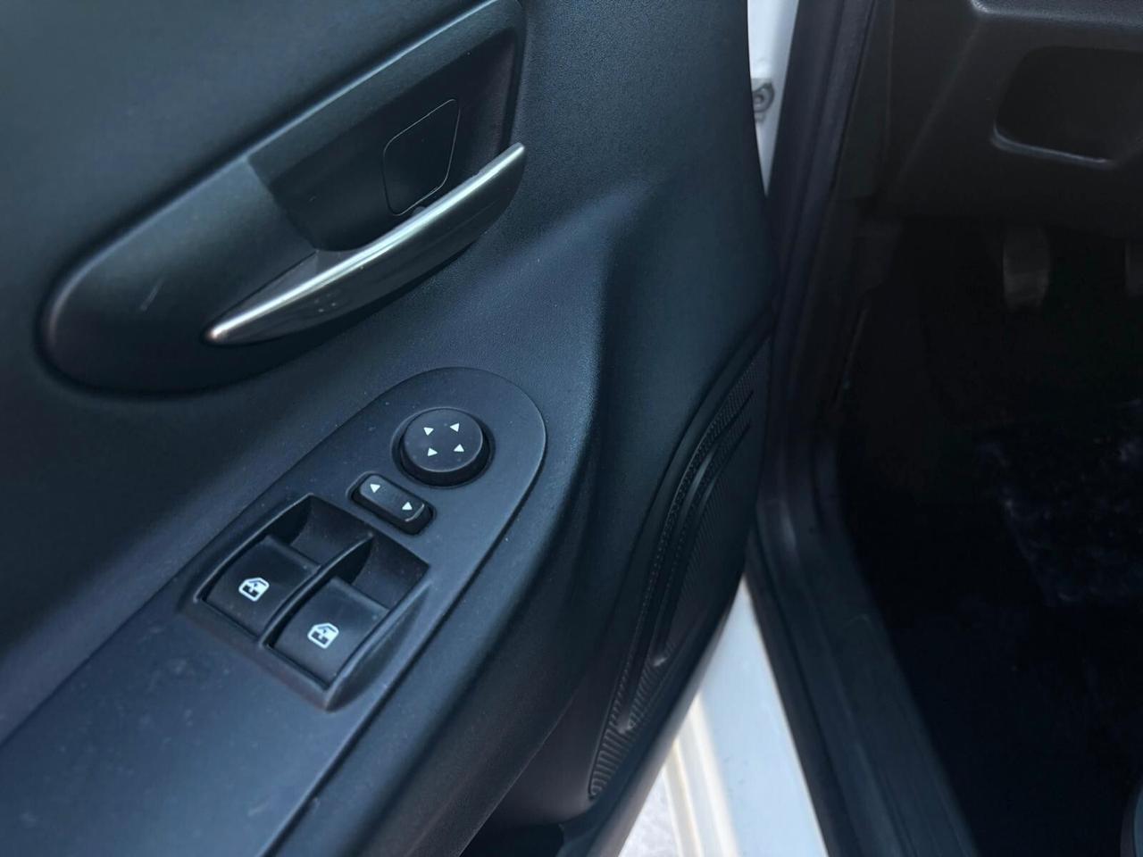 Lancia Ypsilon 1.2 69cv Gold NEOPATENTATI