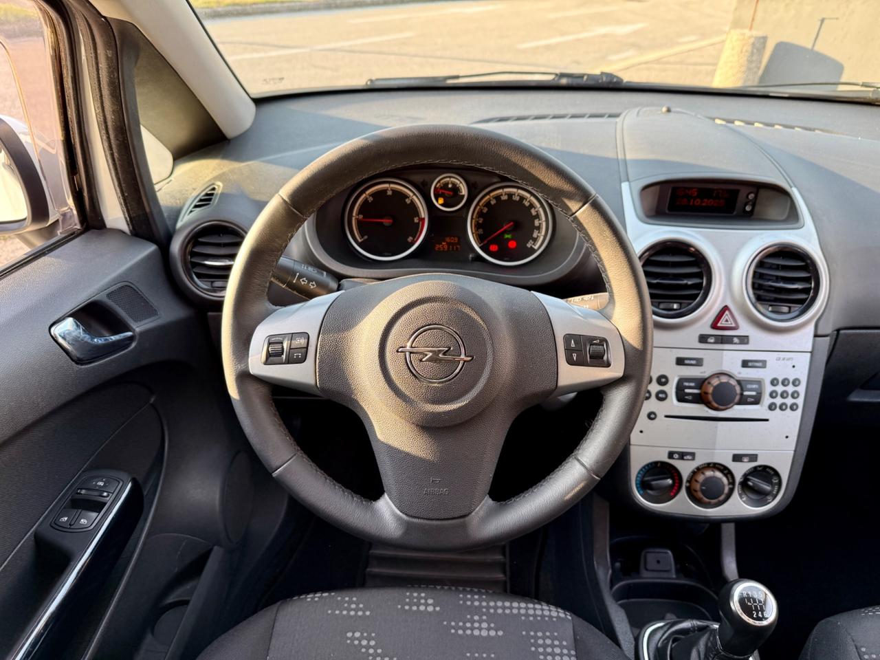 Opel Corsa 1.3 CDTI 95Cv OK NEOPATENTATI 2011