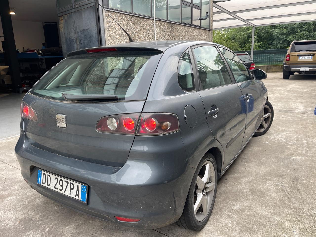 SEAT IBIZA DUAL 1.4 BENZINA-GPL EURO4 85CV NEOPATENTATI