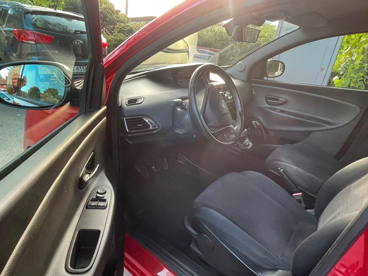 Lancia Ypsilon 1.3 MJT 16V 95 CV 5 porte S&S Platinum