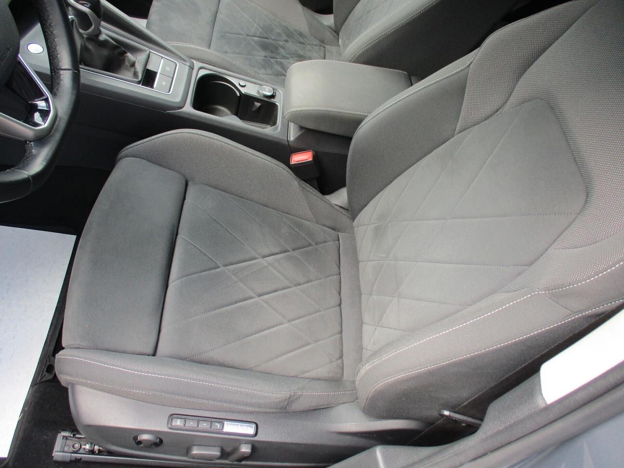 Volkswagen Golf 1.5 TSI Style 130 cv