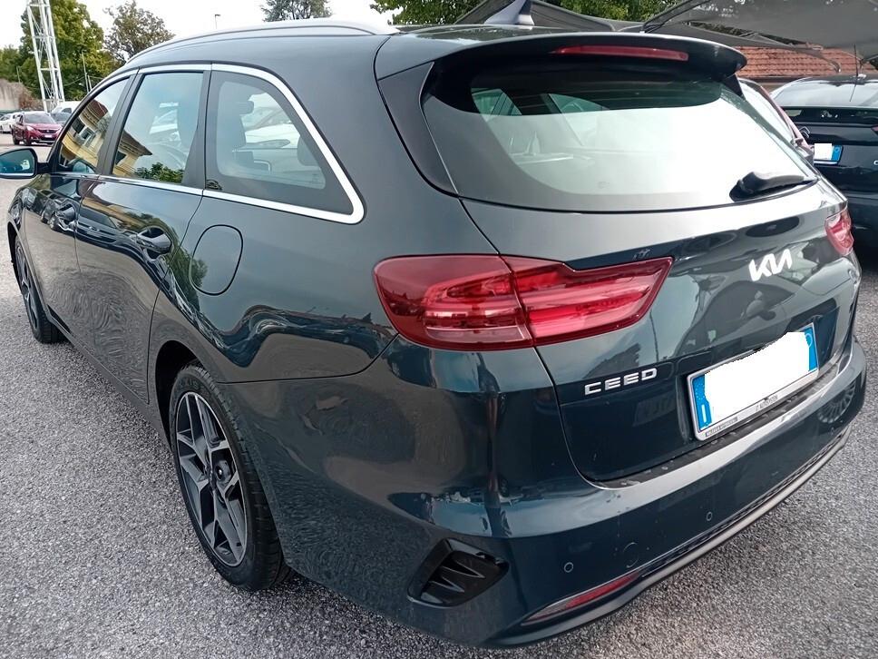 Kia Ceed 1.6 CRDi 136 CV MHEV DCT SW Business