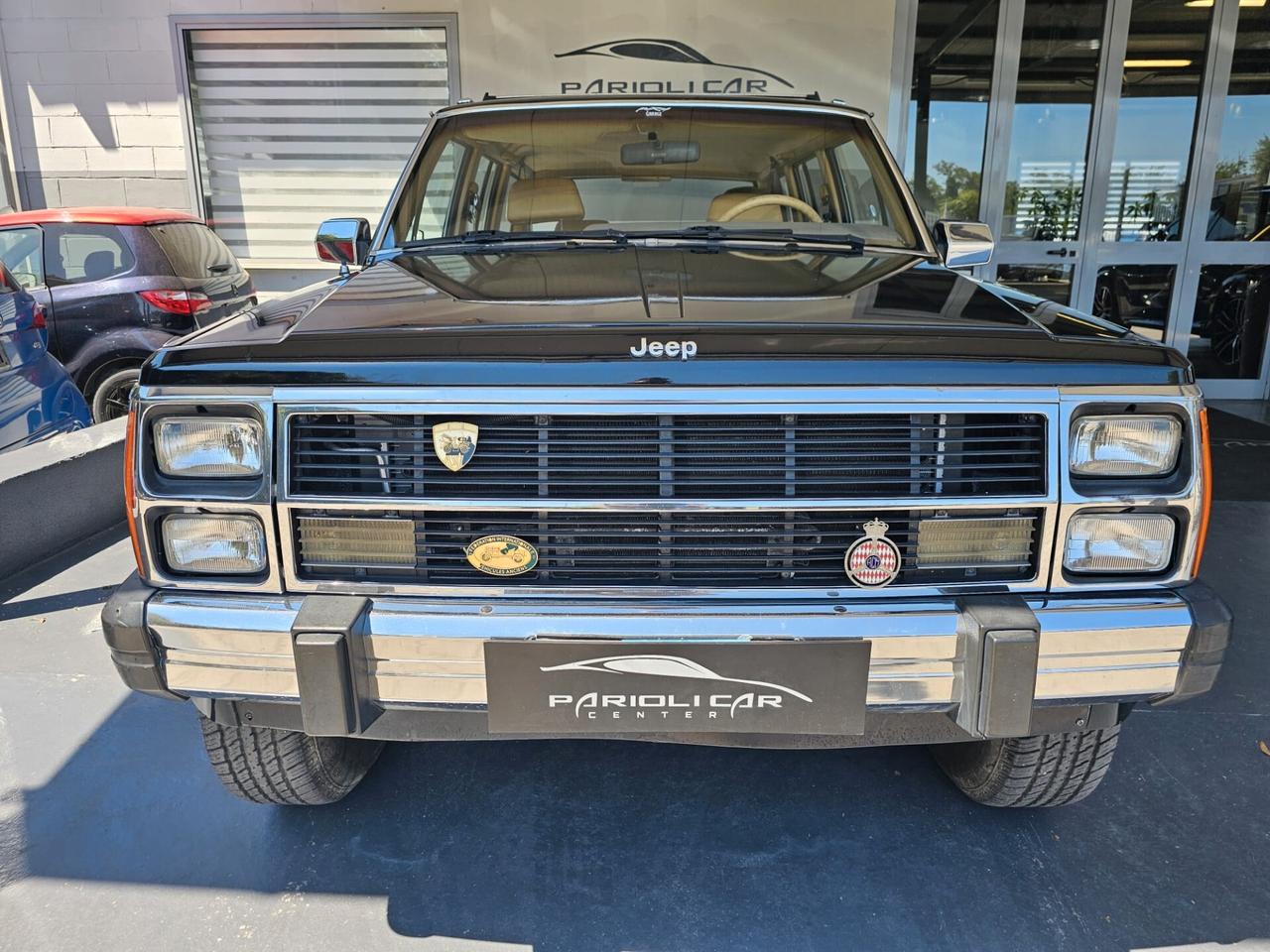 Jeep Wagoneer Cherokee