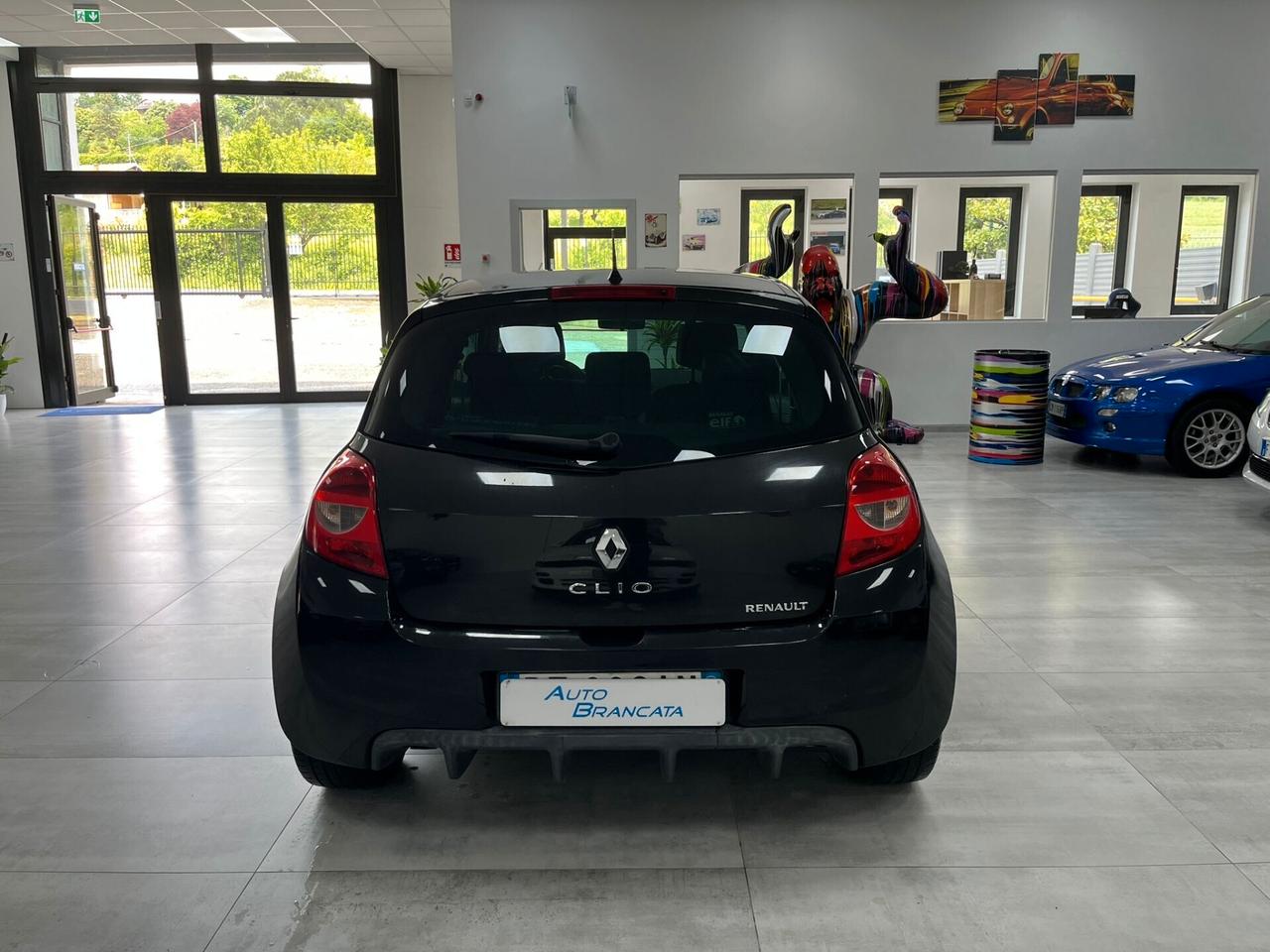 Renault Clio 3p 2.0 16v RS 200cv