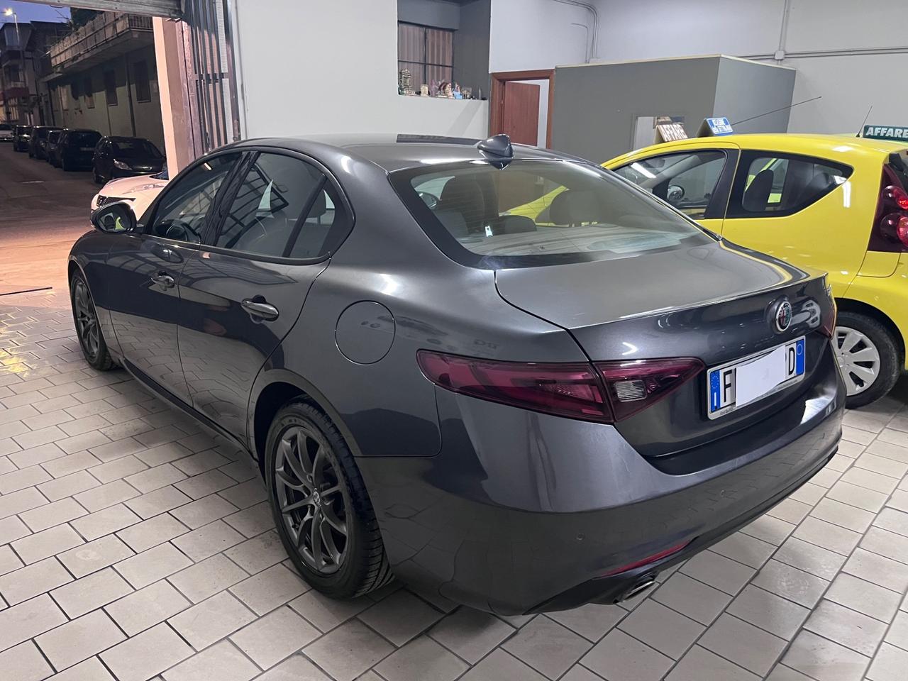 Alfa Romeo Giulia 2.2 Turbodiesel 150 CV tagliandata