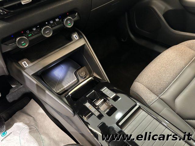 CITROEN C4 PureTech 130 S&S EAT8 Shine