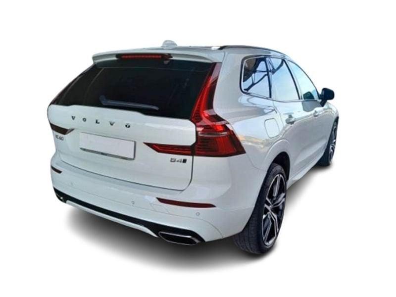 Volvo XC60 B4 197+14 CV AWD Automatica Mild Hybrid Diesel NAVI LED R-design