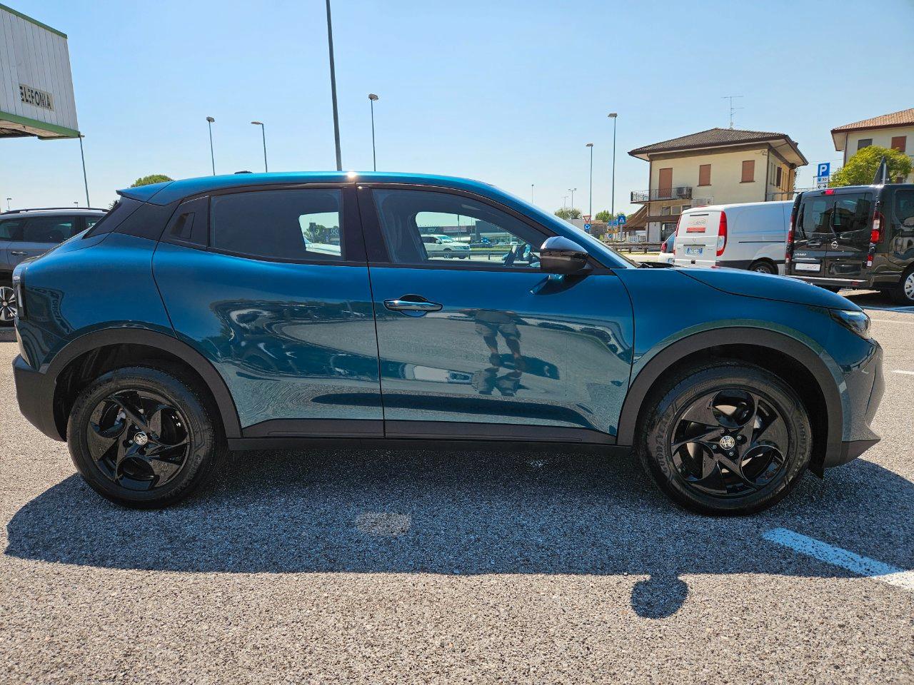 Alfa Romeo Junior 1.2 HYBRID SPRINT