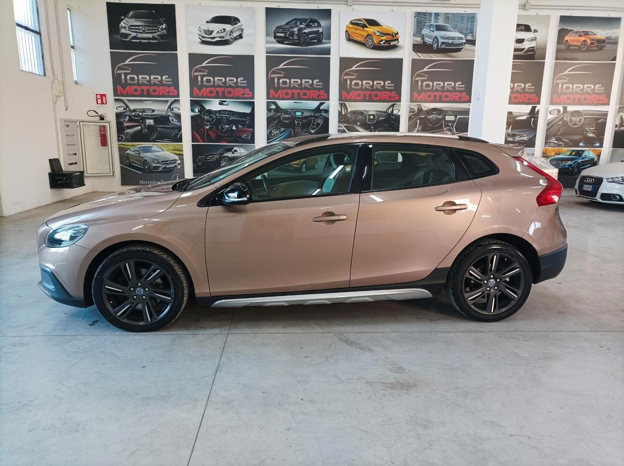 Volvo V40 Cross Country D3 CV 150 Geartronic Momentum 05/2013