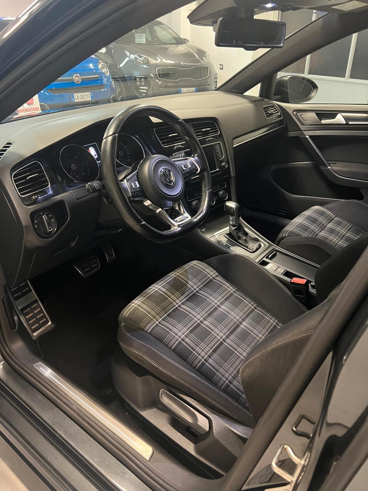 Volkswagen Golf GTD 2.0 TDI DSG 5p. 184 CV