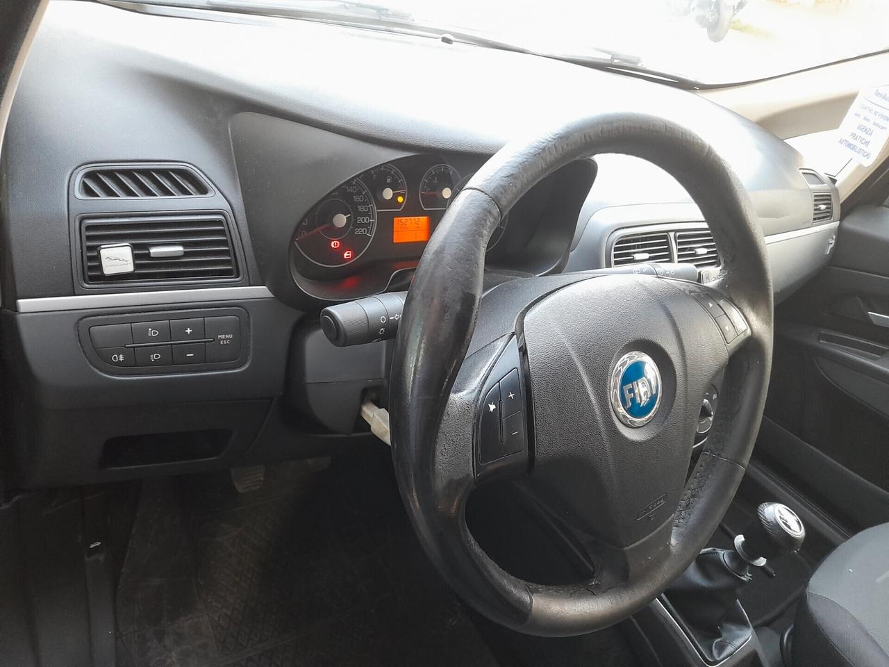 Fiat Grande Punto 1.2 150000KM