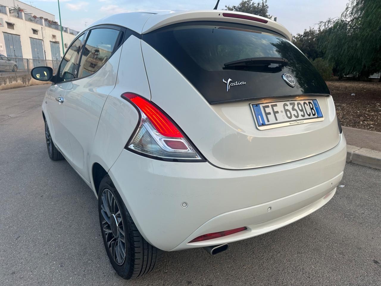 Lancia YPSILON 1.2 GPL 2016 - BELLA