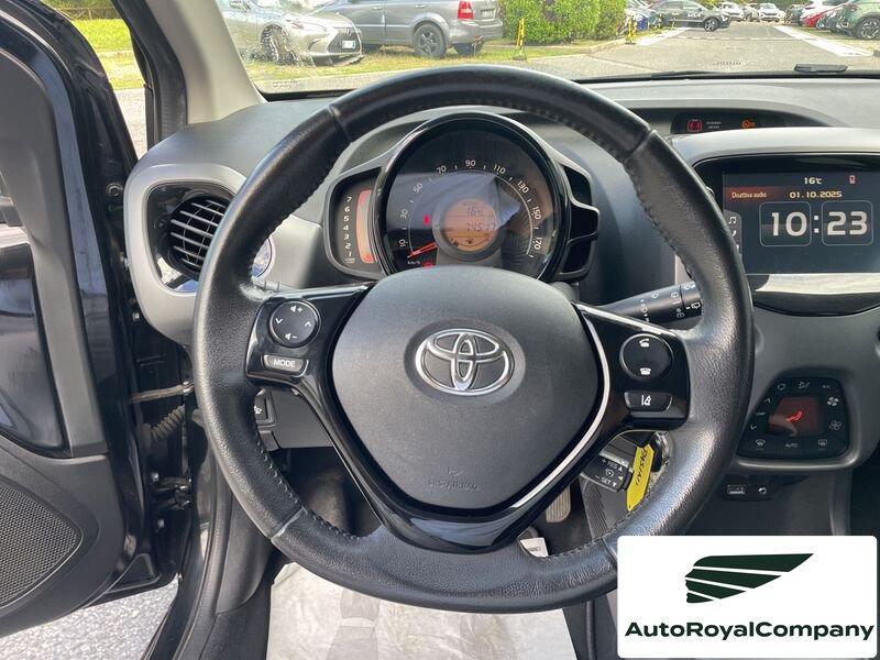 Toyota Aygo Aygo Connect 1.0 VVT-i 72 CV 5 porte x-play