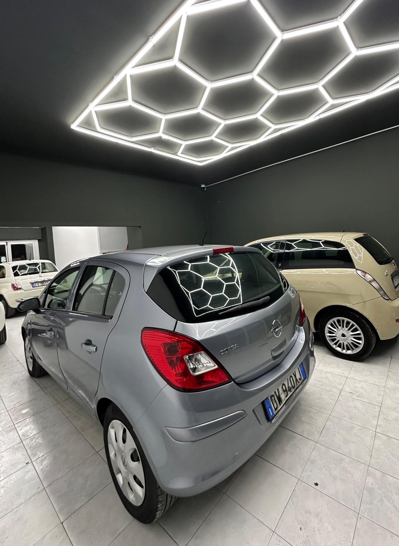 Opel Corsa 1.2 5 porte Easytronic Cosmo
