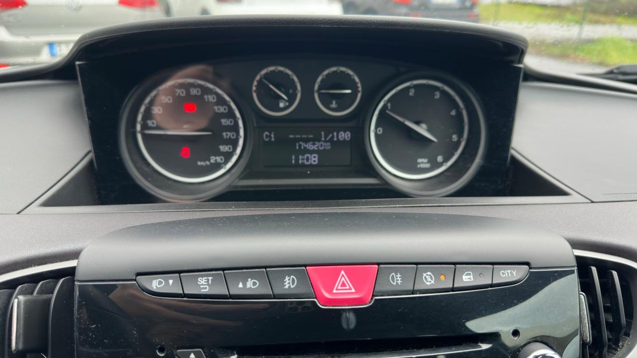 Lancia Ypsilon 1.3 MJT 16V 95 CV 5 porte S&S Silver