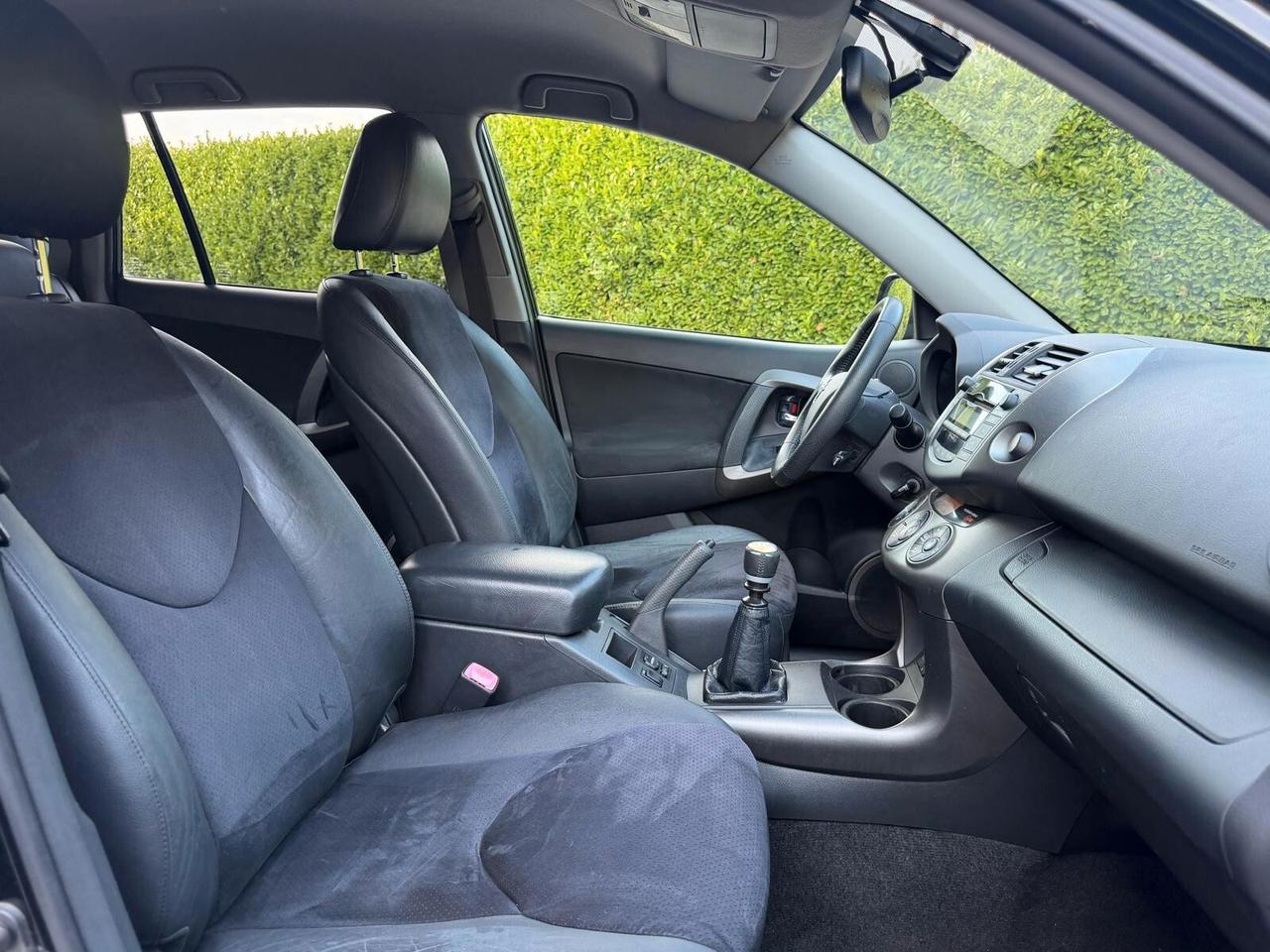 Toyota RAV 4 RAV4 Crossover 2.2 D-4D 150 CV DPF Exclusive