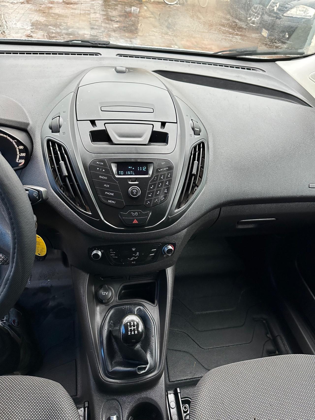 Ford Transit courier