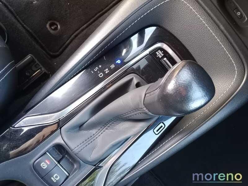 Toyota Corolla TS 2.0 Hybrid CVT Style