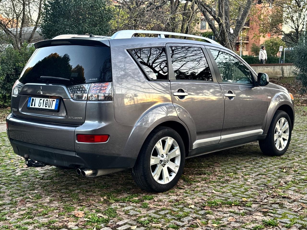 Mitsubishi Outlander 2.0 DI-D Instyle 7 p.ti DPF 2007 4x4